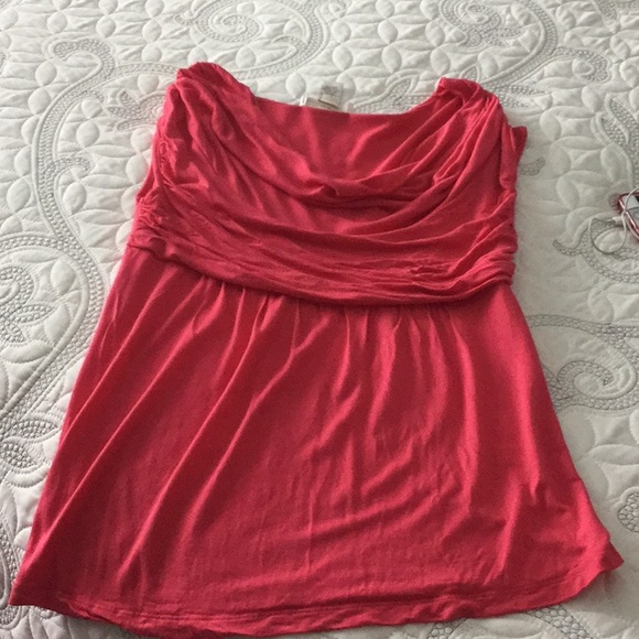 Cute top for spring and summer - Picture 3 of 4